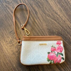 CALVIN KLEIN - wristlet